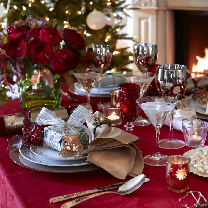 Christmas dining table decor ideas